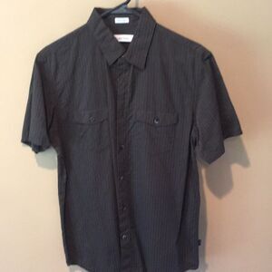 Calvin Klein Men’s Medium Dark Gray Black Vertical Striped Button Down Shirt